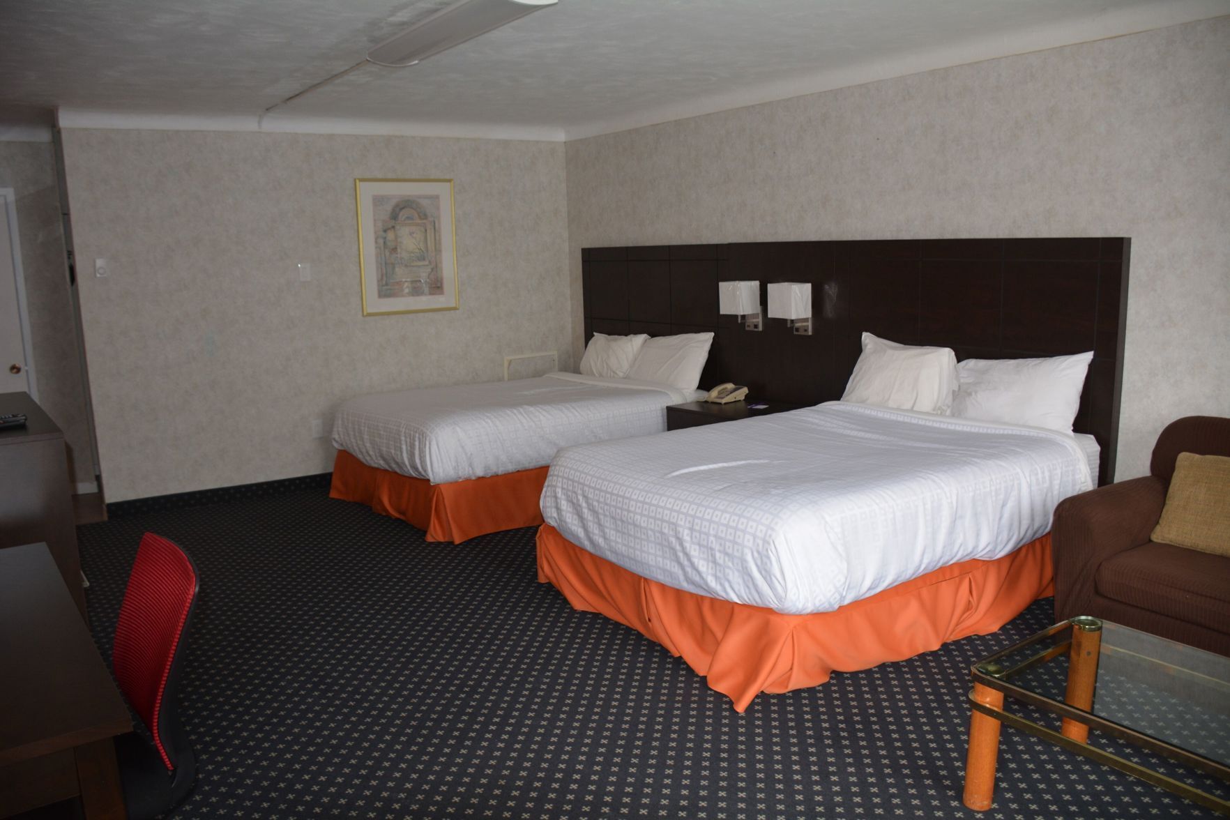 Premium bedding, Select Comfort beds, desk, laptop workspace