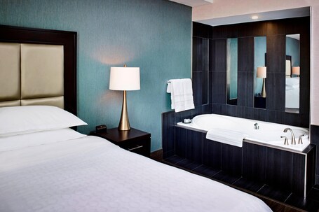 Sheraton Hamilton Hotel - Image 40