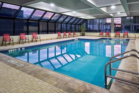 Sheraton Hamilton Hotel - Image 2