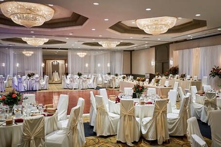 Sheraton Hamilton Hotel - Image 57