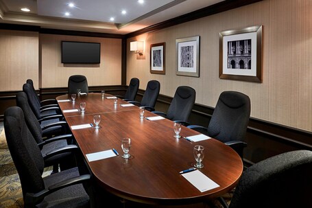 Sheraton Hamilton Hotel - Image 48