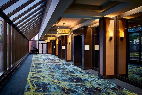 Sheraton Hamilton Hotel - Image 17