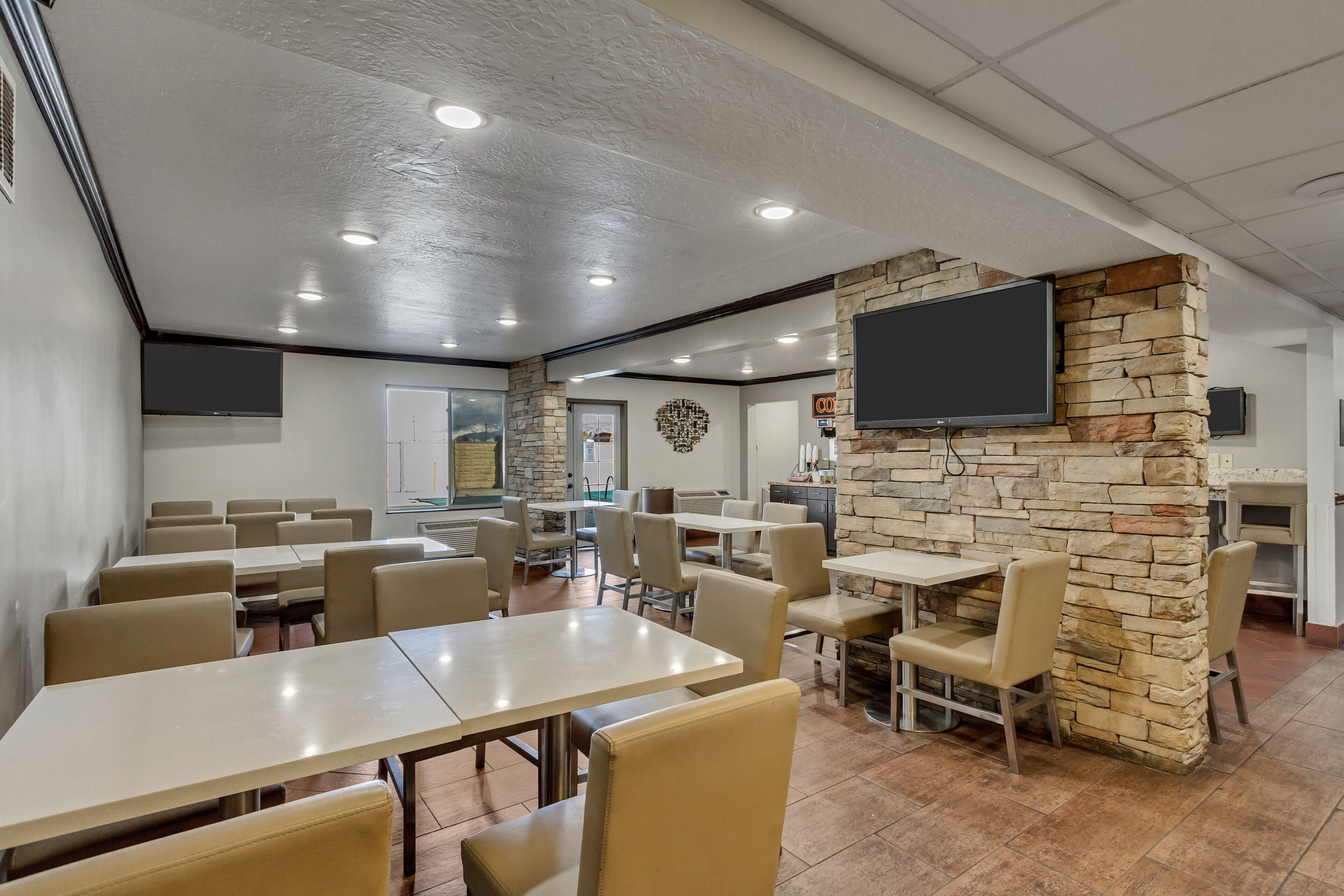 Desayuno continental incluido todos los días 