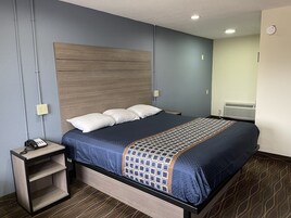 Tabla de planchar con plancha, camas supletorias, wifi gratis