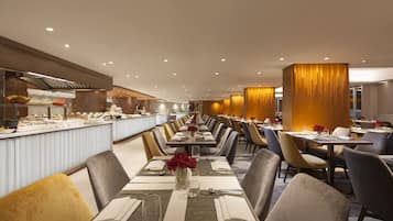Daily buffet breakfast (HKD 108.9 per person)
