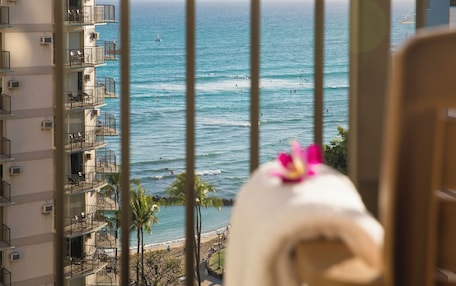 Room, Partial Ocean View | In-room safe, desk, laptop workspace, blackout drapes