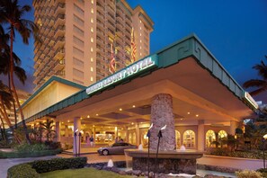 Front of property - Waikiki Resort Hotel (Honolulu)