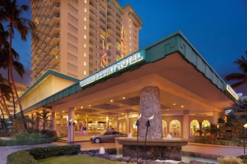 Hotel exterior and entrance at Waikiki Resort Hotel