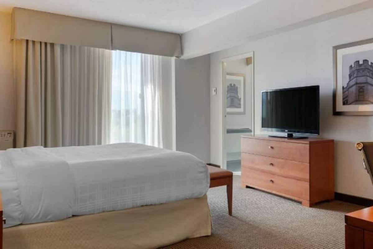 Frette Italian sheets, premium bedding, down comforters