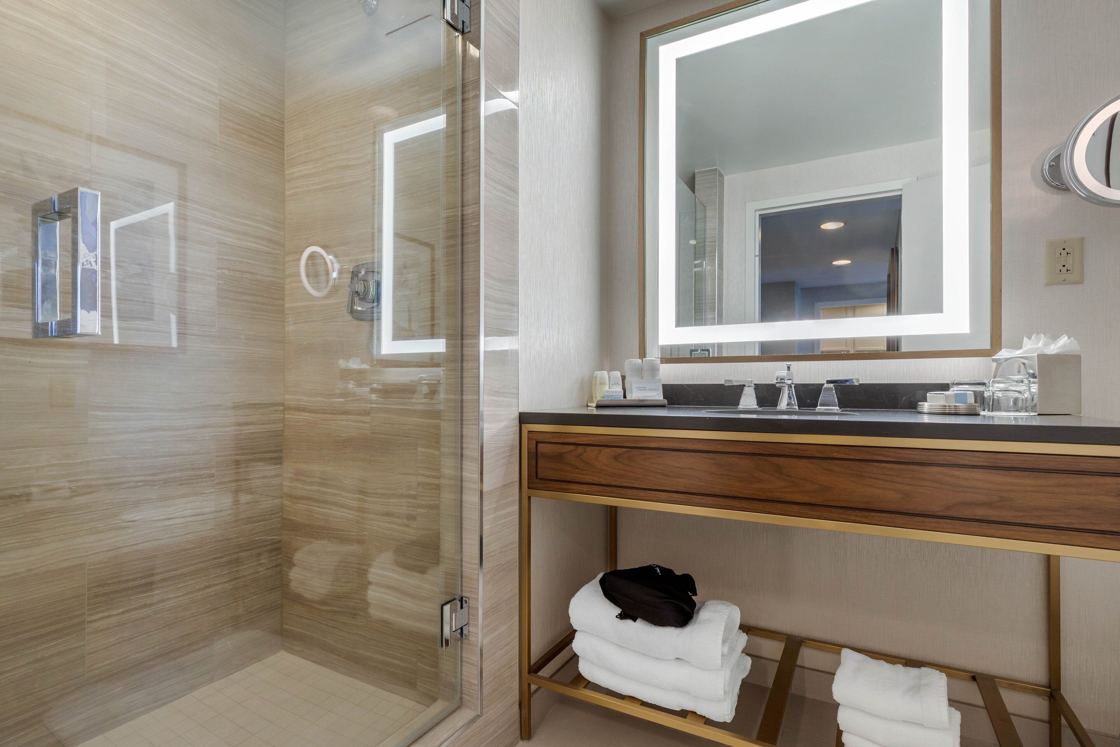 presidential suite, 1 bedroom, 2 bathrooms | bathroom | combined shower/bathtub, free toiletries, hair dryer, bathrobes
