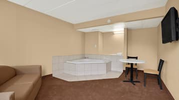 Jetted tub