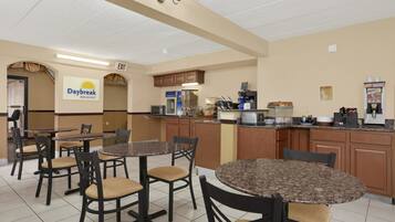 Free daily continental breakfast