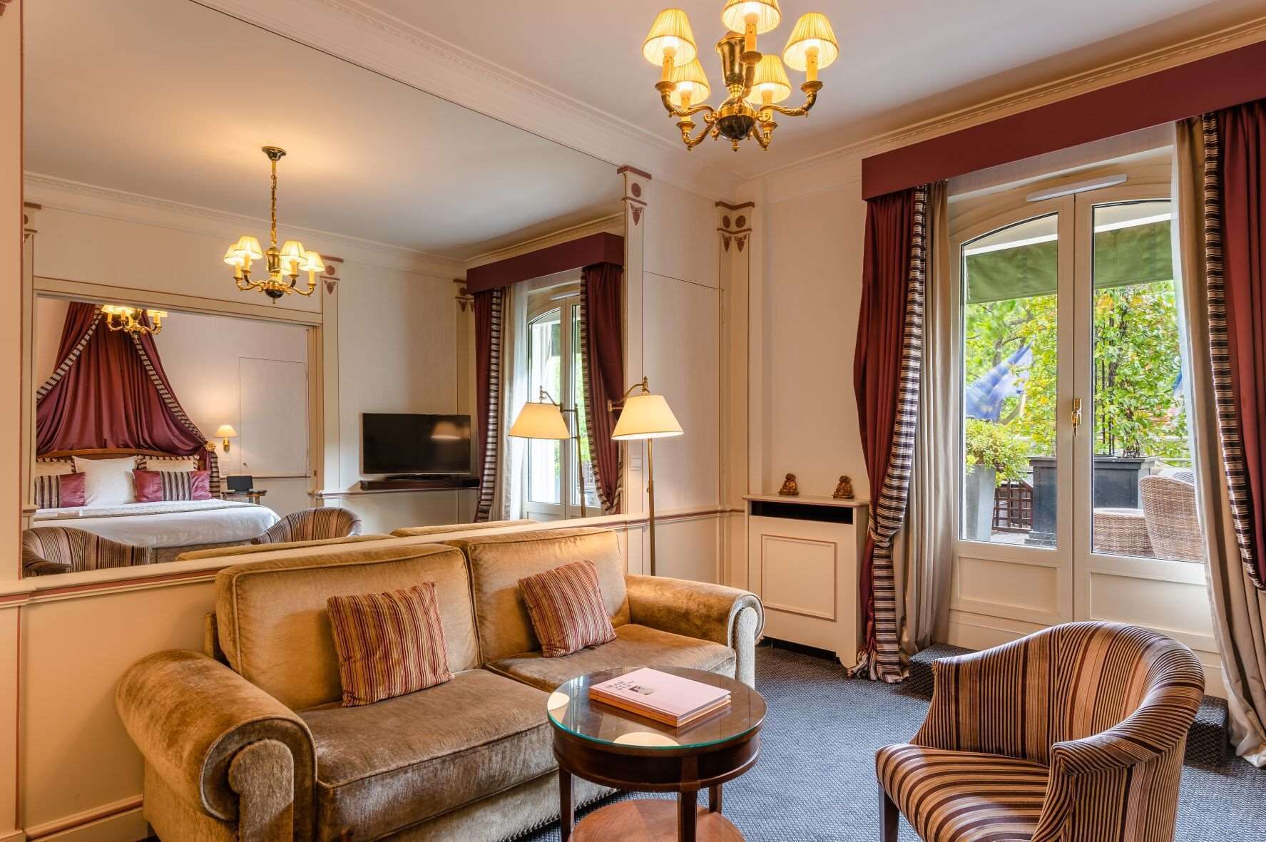 suite, terrace (avenue terrasse) | 1 bedroom, premium bedding, free minibar, in-room safe