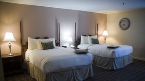 Standard Room, 2 Double Beds, Non Smoking - The Inn at Reading Hotel and Conference Center (Wyomissing)