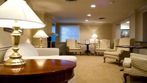 Interior - The Inn at Reading Hotel and Conference Center (Wyomissing)