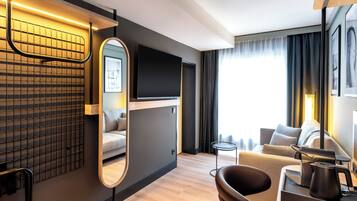 Superior-Dreibettzimmer | Allergikerbettwaren, Minibar, Schreibtisch
