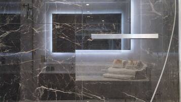 Deluxe Room, 1 Double Bed with Sofa bed | Bathroom | Eco-friendly toiletries, hair dryer, towels