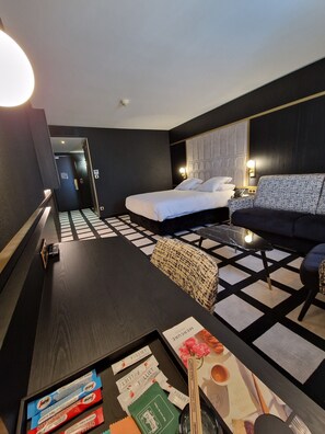 Deluxe Room, 1 Double Bed with Sofa bed | Premium bedding, pillowtop beds, minibar, in-room safe