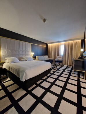 Deluxe Room, 1 Double Bed with Sofa bed