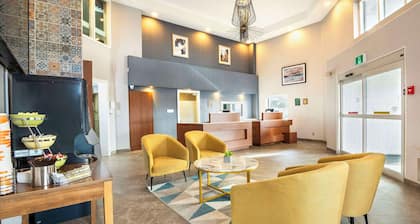 Quality Suites Whitby