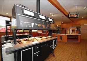 Buffet - Quality Inn New Columbia–Lewisburg (New Columbia)
