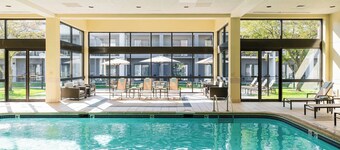 Courtyard by Marriott Chicago Naperville