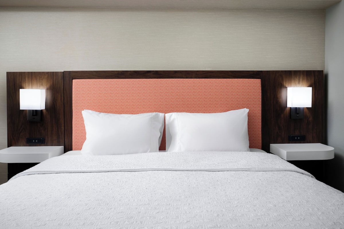 Desk, iron/ironing board, free WiFi, bed sheets