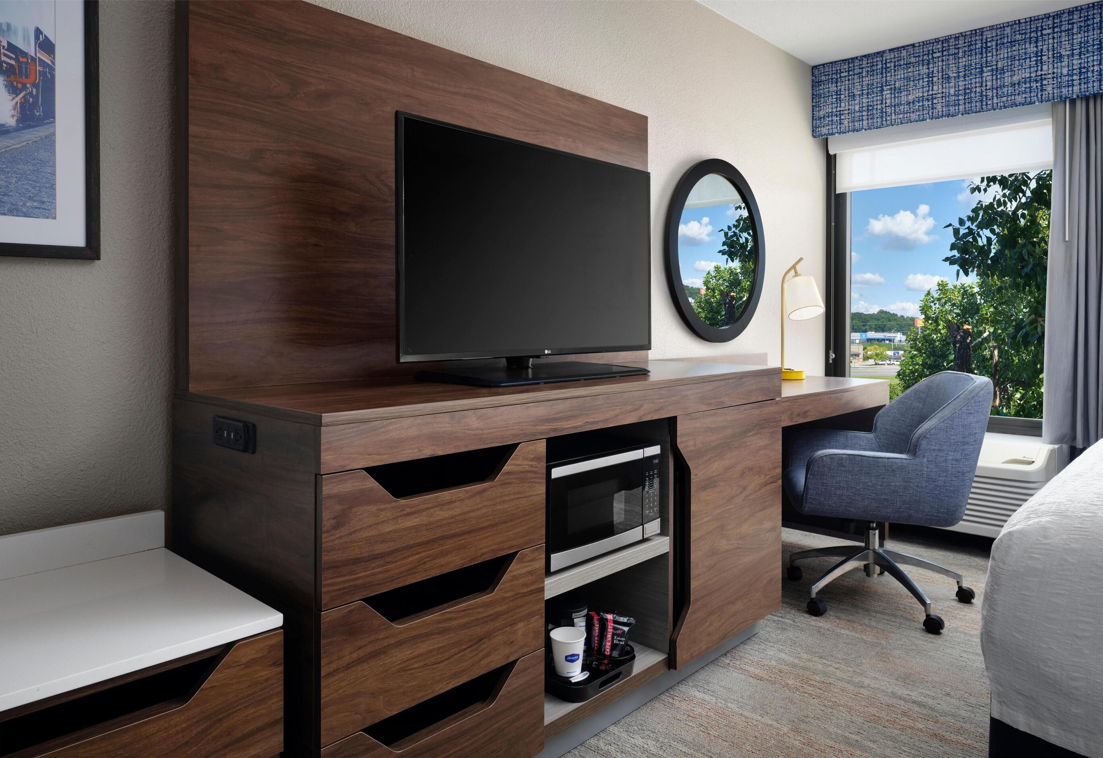 Two double beds non smoking | In-room safe, desk, iron/ironing board, free WiFi