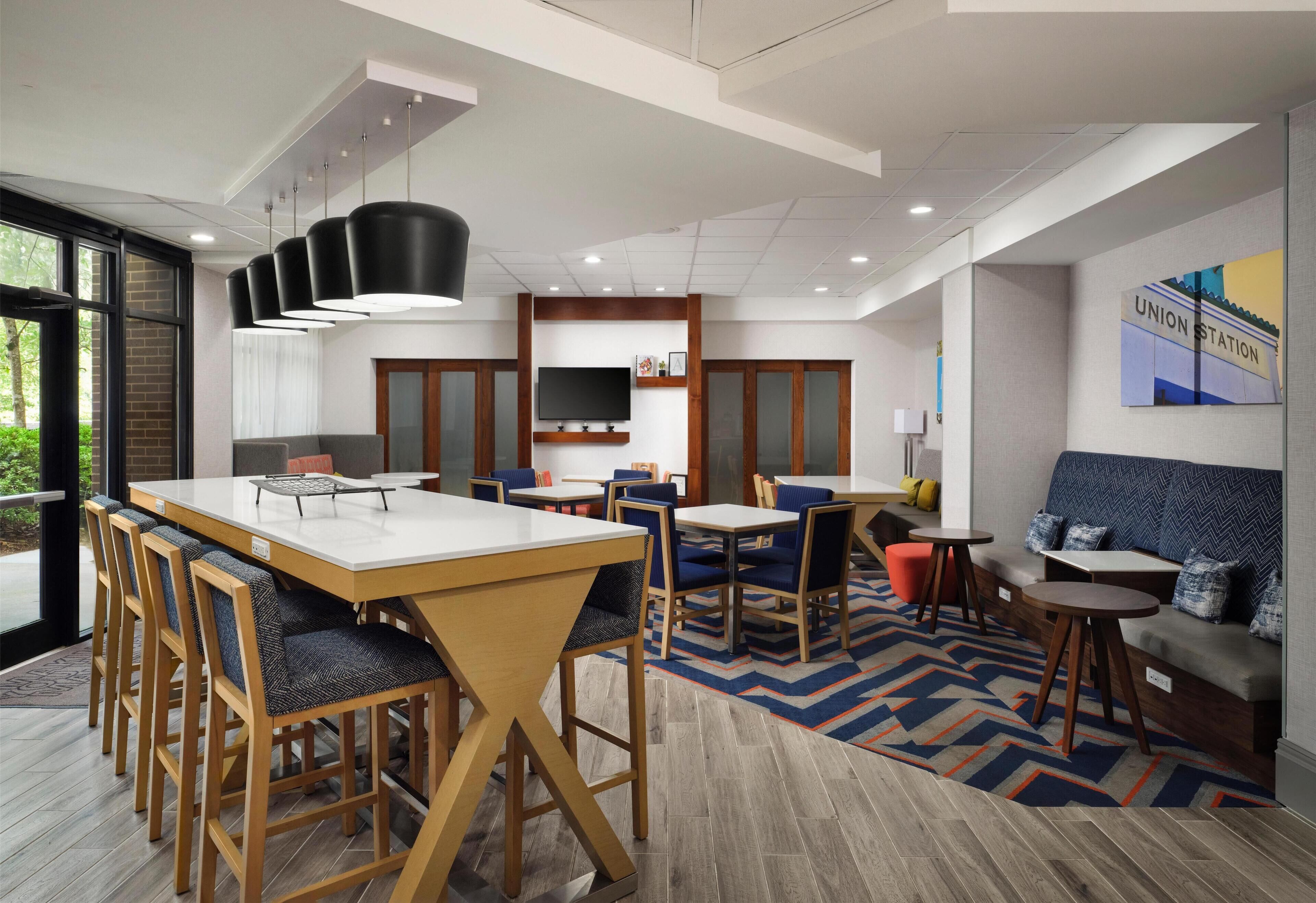 包含每日自助早餐