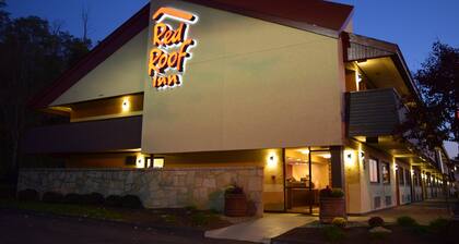 Red Roof Inn St Clairsville - Wheeling West