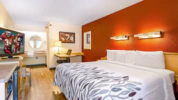 Superior Room, 1 King Bed (Smoke Free) | Desk, blackout curtains, free WiFi, bed sheets