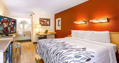 Red Roof Inn St Clairsville - Wheeling West