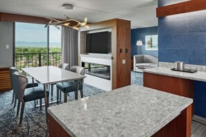 Coffre-fort, bureau, espace de travail pour ordinateurs portables