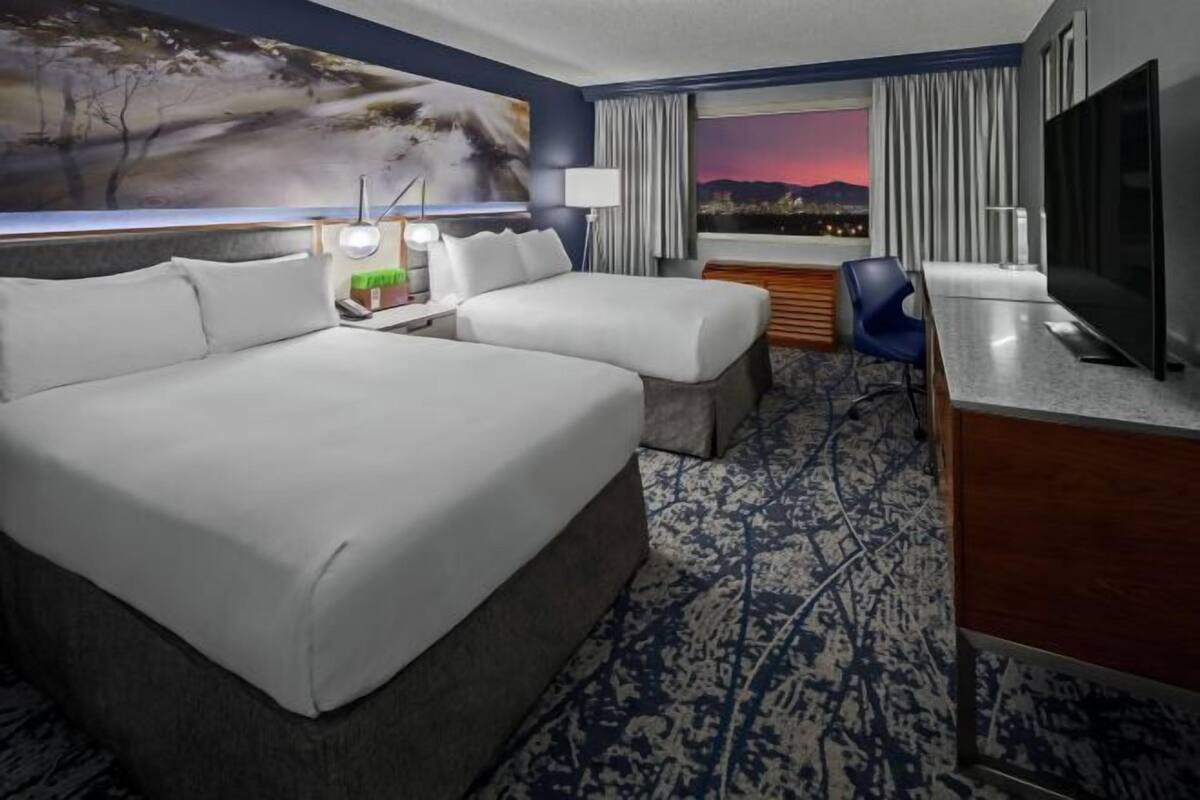 1 chambre, coffres-forts dans les chambres, bureau