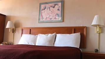 Desk, laptop workspace, iron/ironing board, free WiFi