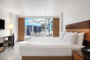 客房, 1 張特大雙人床, 池畔 (Lanai) | 房內夾萬、遮光窗簾/窗簾、熨斗/熨衫板、嬰兒床 (收費)