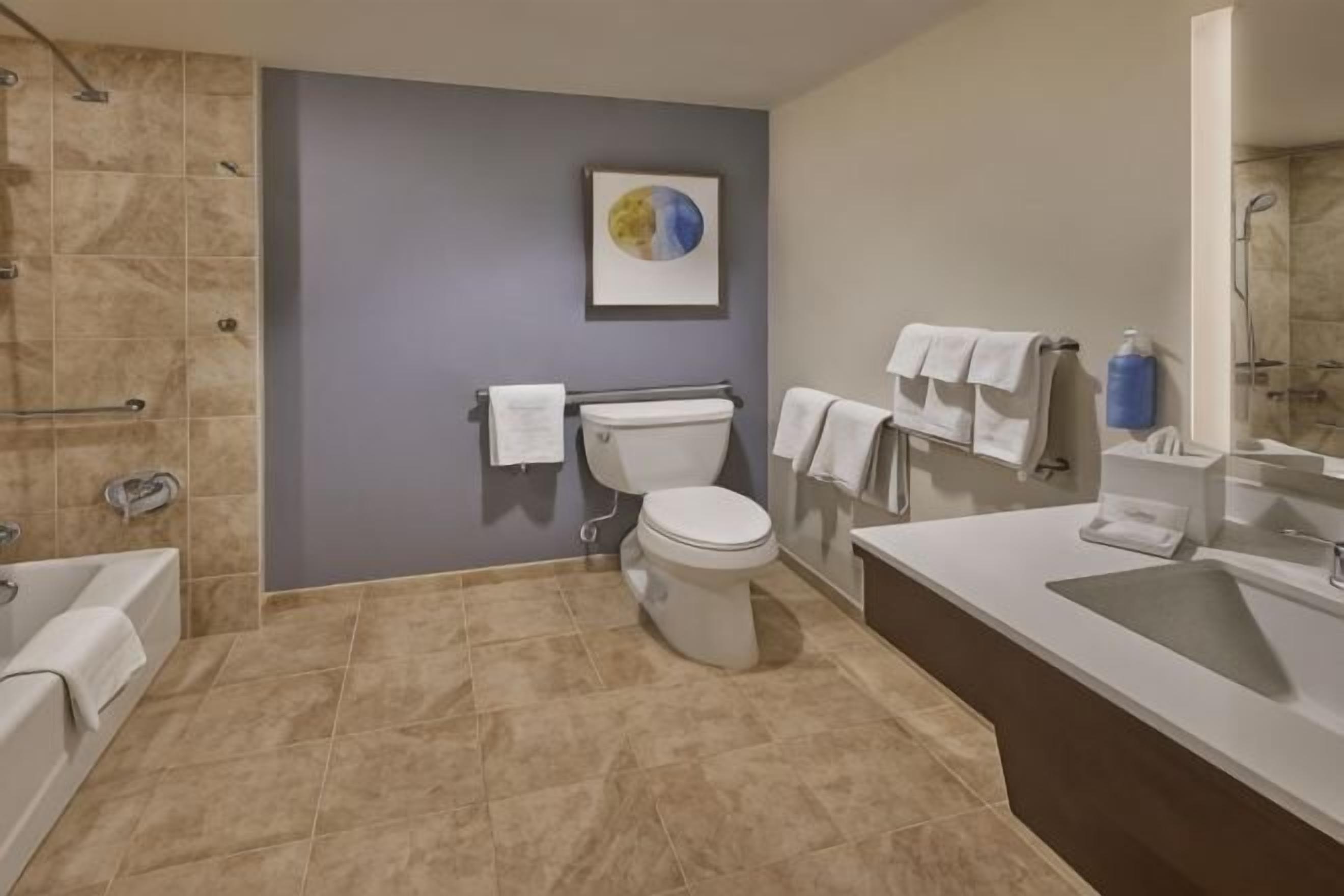 浴室 | 名牌梳洗用品、風筒、提供毛巾