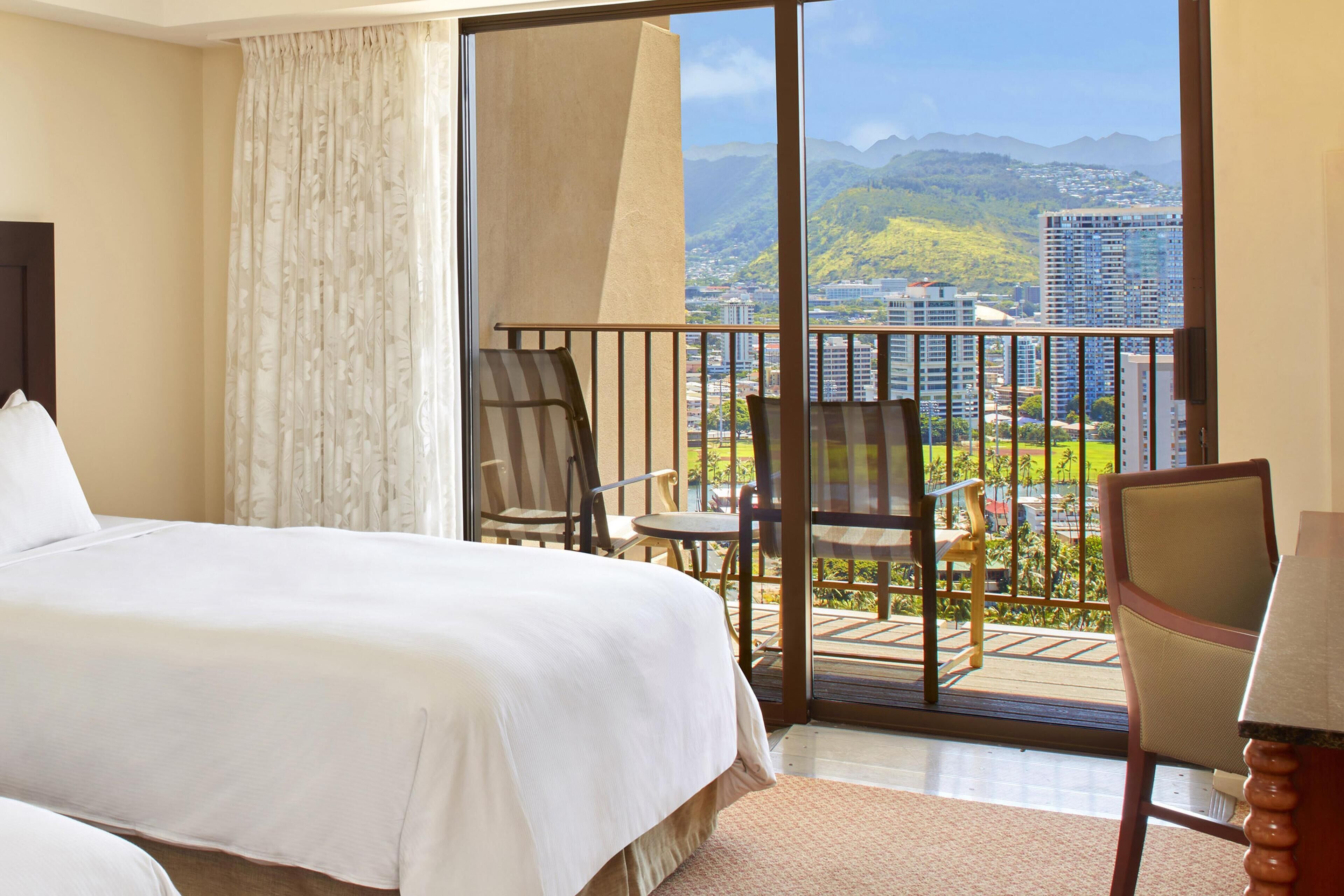 客房, 2 张双人床, 度假村景观 | 客房景观