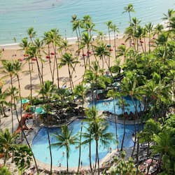 5 outdoor pools, open 8:30 AM to 6:00 PM, cabanas (surcharge)