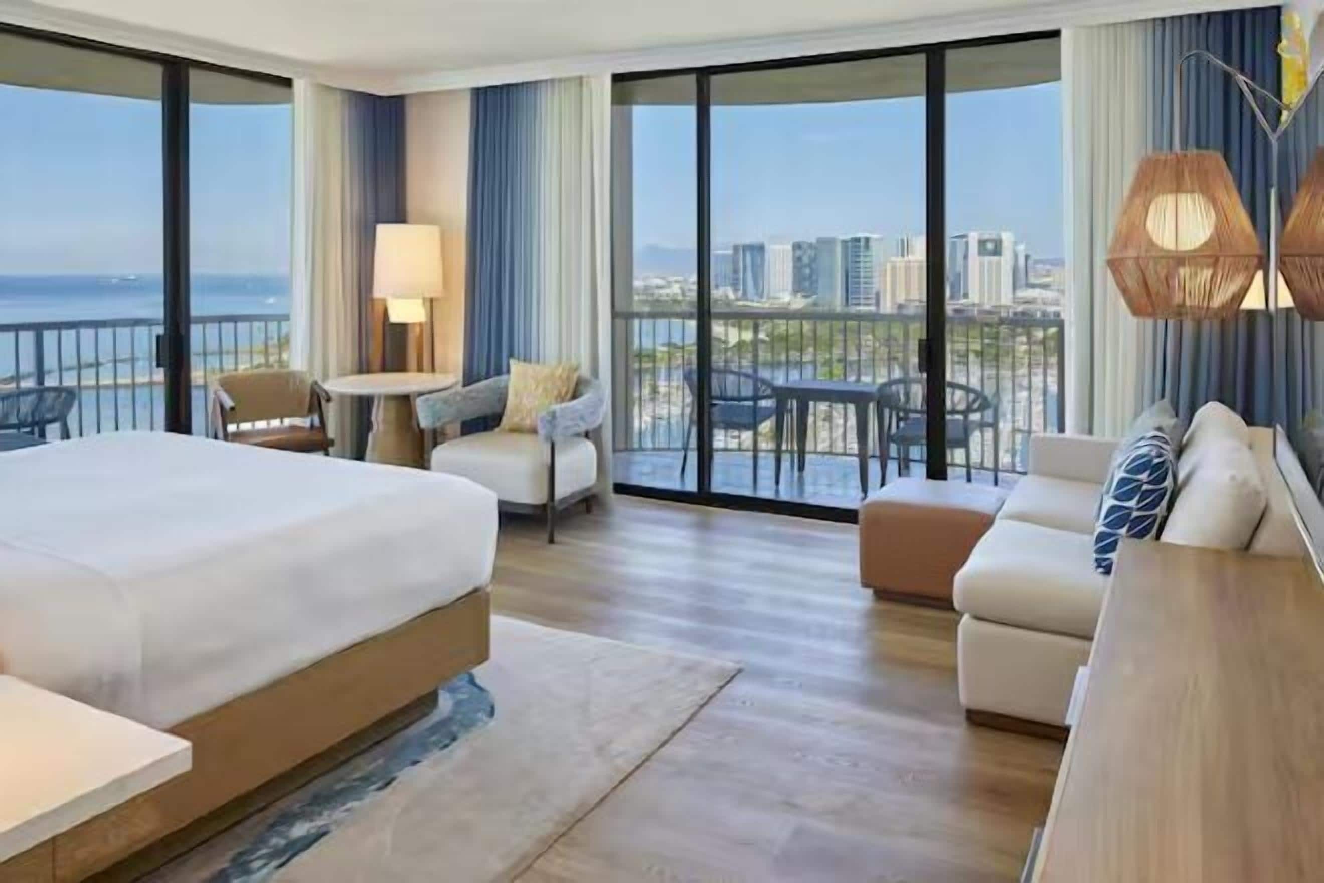 高級寢具、房內夾萬、書桌、手提電腦工作空間