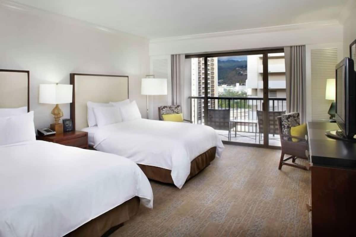 1 bedroom, premium bedding, in-room safe, desk