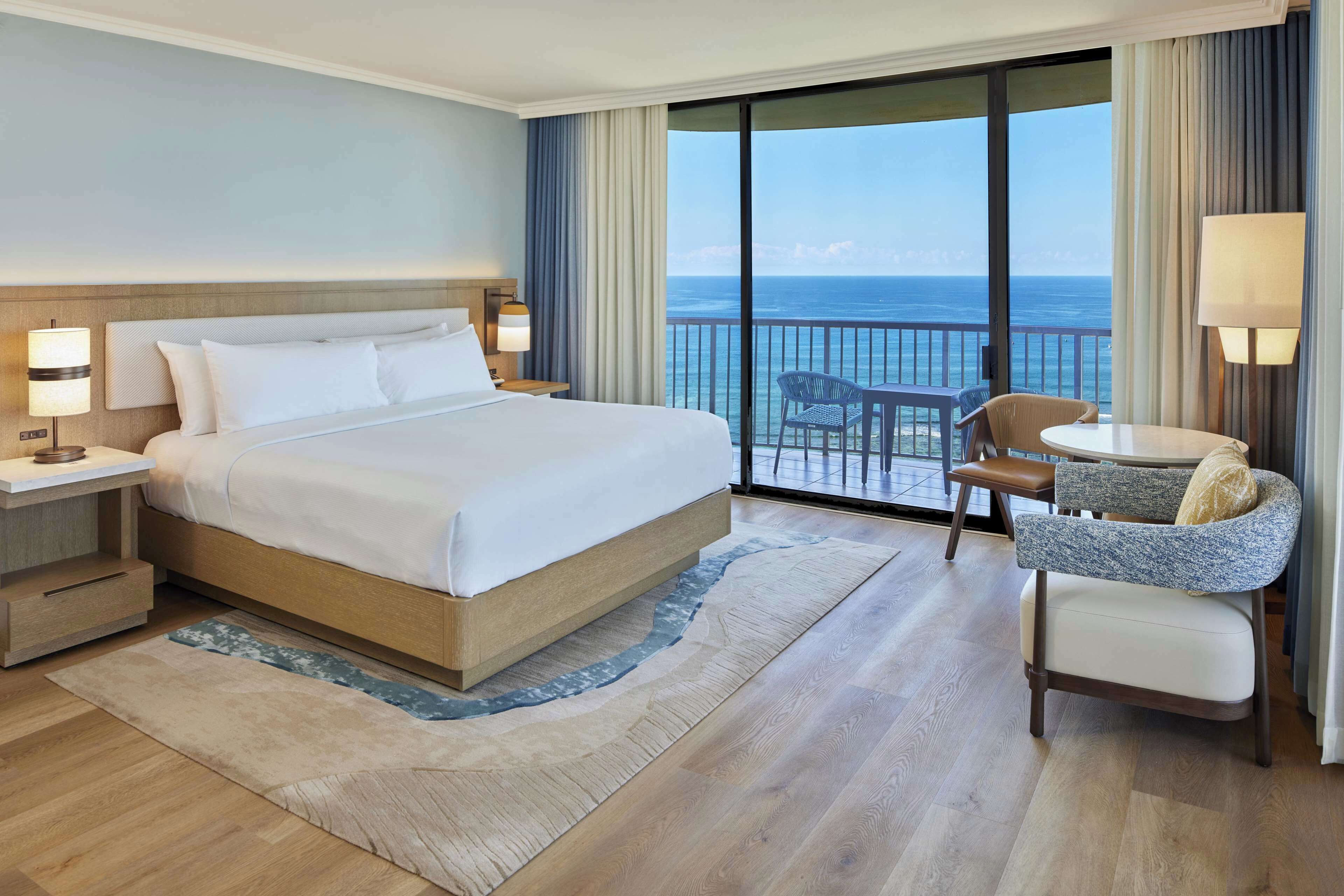 Room, 1 King Bed with Sofa bed, Lagoon View, Oceanfront (Diamond Head, Rainbow Tower, Renovated) | Premium bedding, in-room safe, desk, laptop workspace