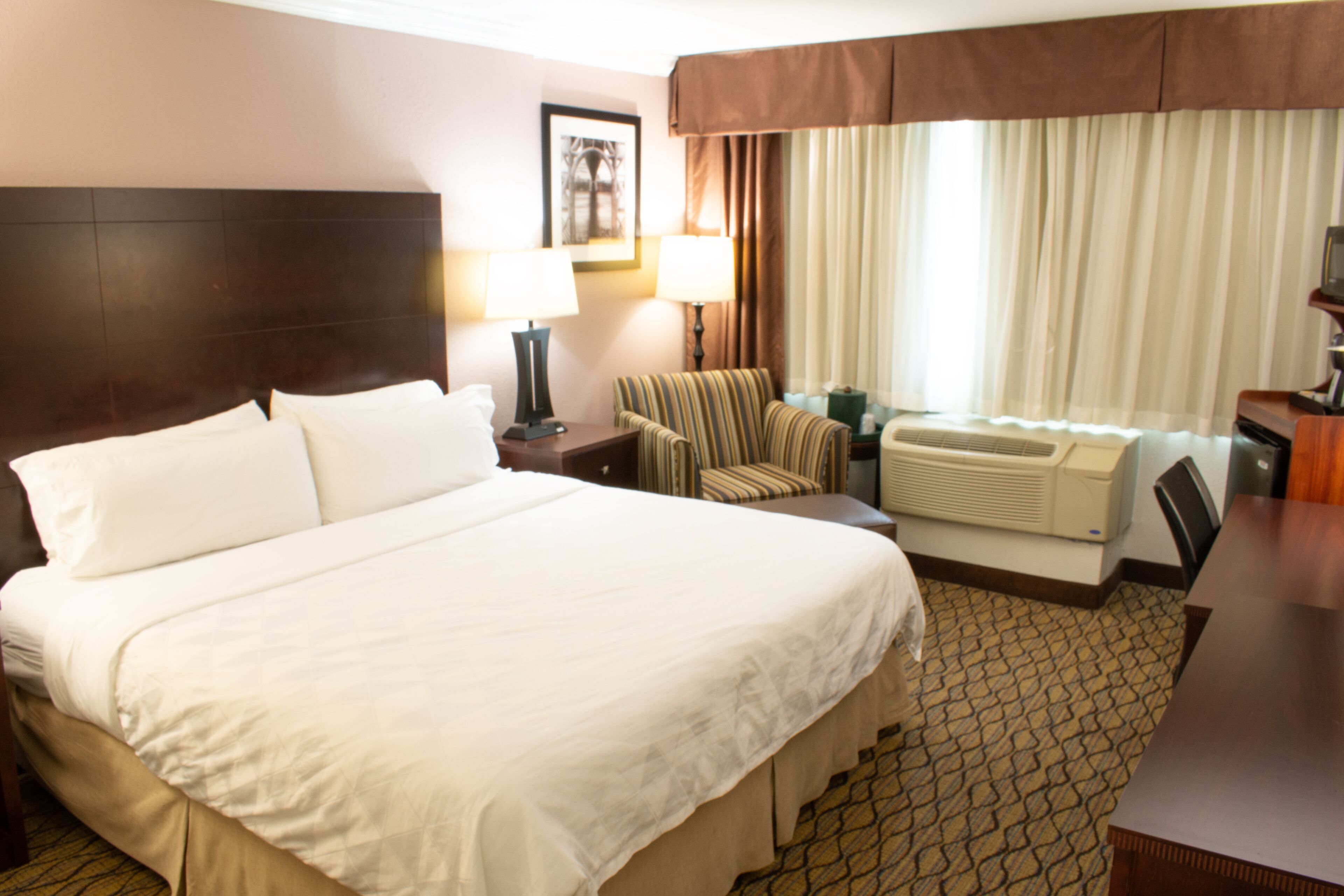 Mitchell Executive Hotel