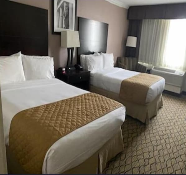 Standard Double Room | Desk, iron/ironing board, free WiFi, bed sheets