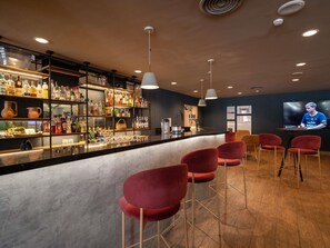 Bar (in der Unterkunft)
