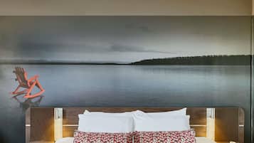 Superior Apartment, 1 King Bed | Minibar, in-room safe, desk, blackout drapes