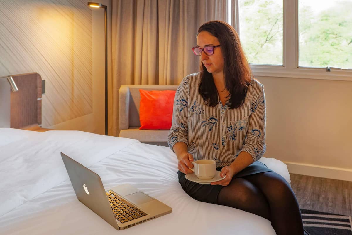 Superior Apartment, 1 King Bed | Minibar, in-room safe, desk, blackout drapes