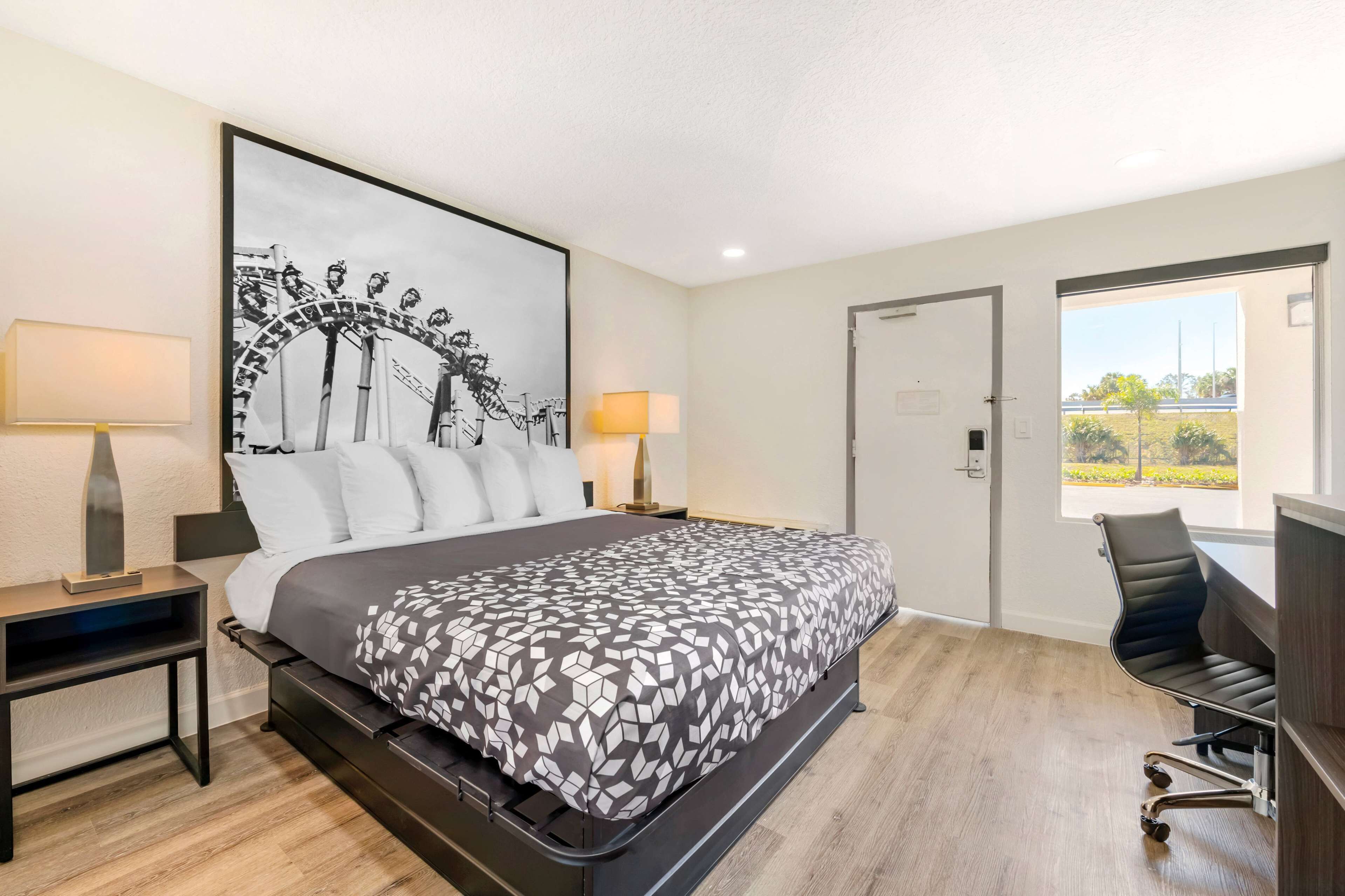 Foto - Super 8 by Wyndham Orlando Near Florida Mall