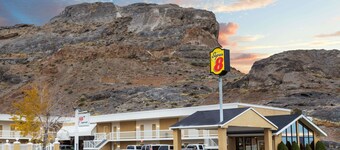 Super 8 by Wyndham Wendover