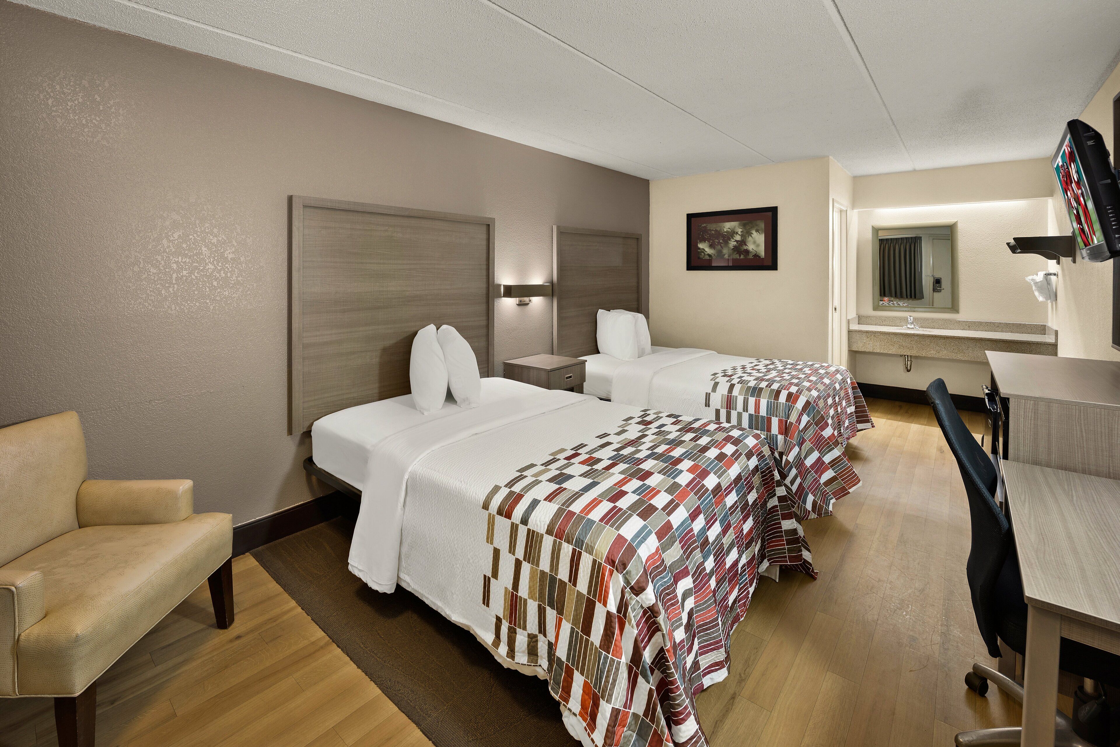 Photo - Red Roof Inn Chapel Hill - UNC